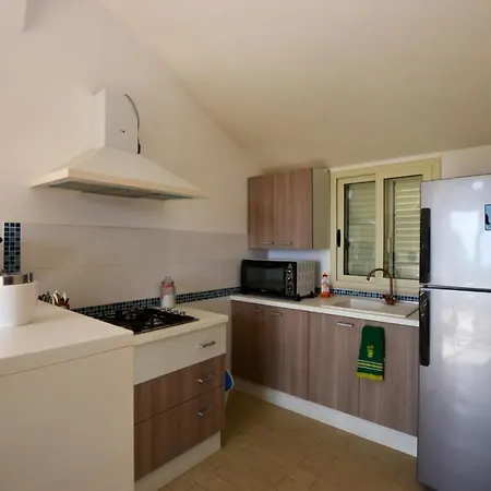 Spacious In Pozzallo, Sea View, Shared Pool